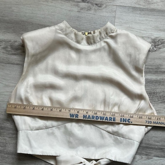 DISSH Cream Sleeveless Tie-Back Top - Picture 5 of 7